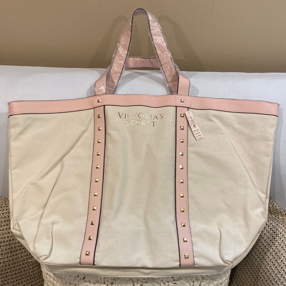 Women’s Victoria’s Secret oversized bag with super sized interior, 10 canvas
